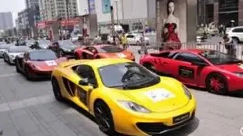 “青岛百县篮球赛决赛落幕：城市与乡村激战正酣”